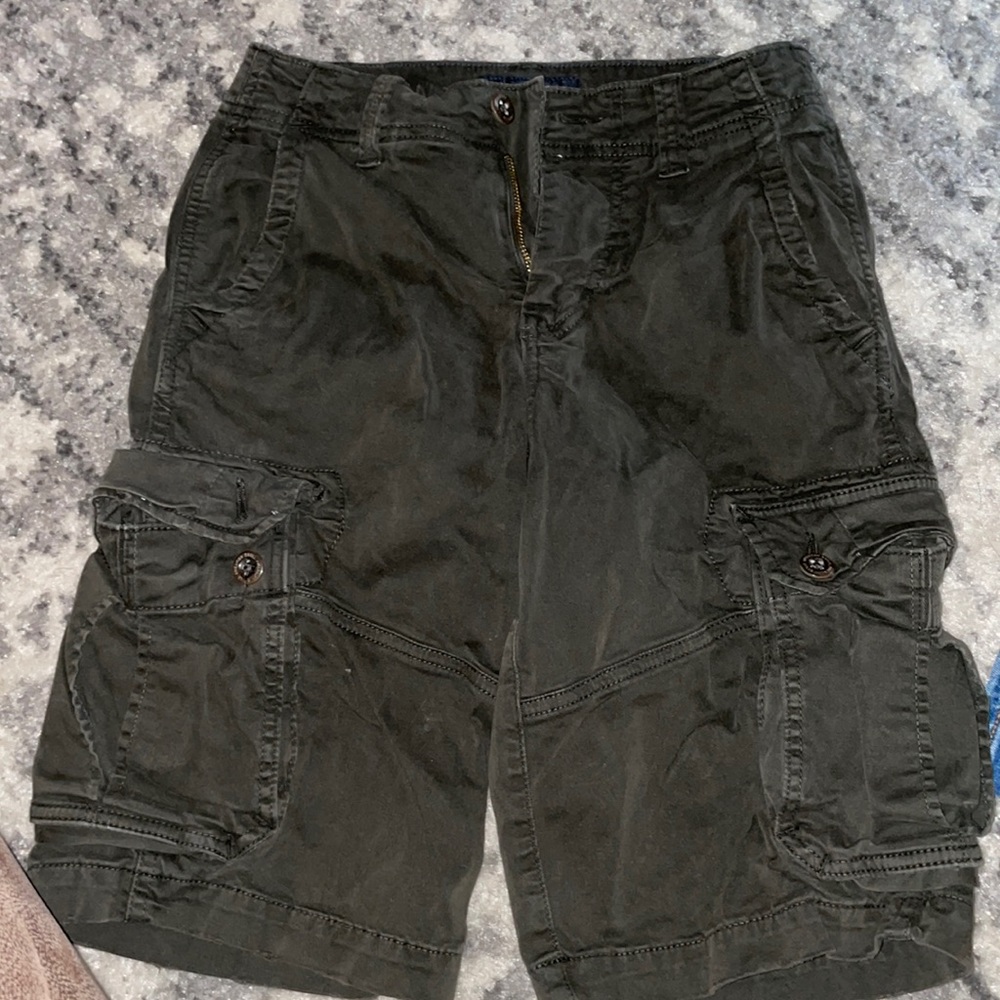 Mens cargo shorts size 26
